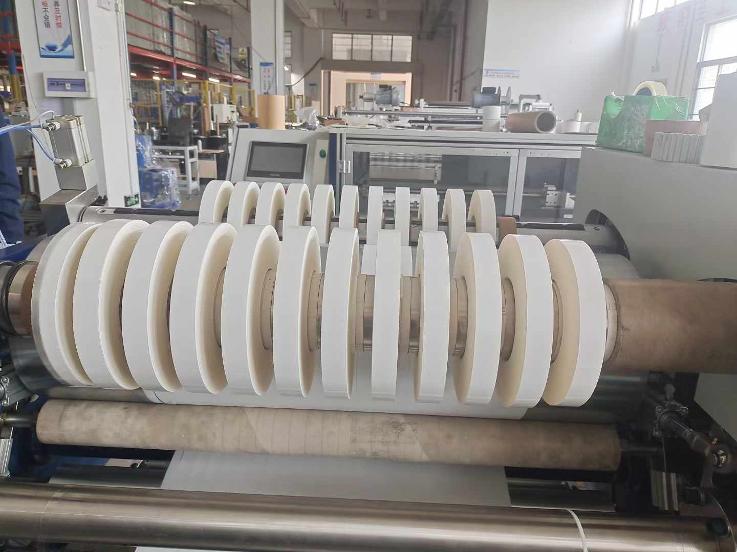 黄色一级片三级片视频 复卷机生产效率怎么样